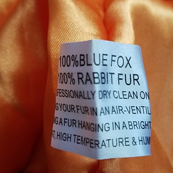 ******SOLD******Girls fur jacket - Picture 3 of 4